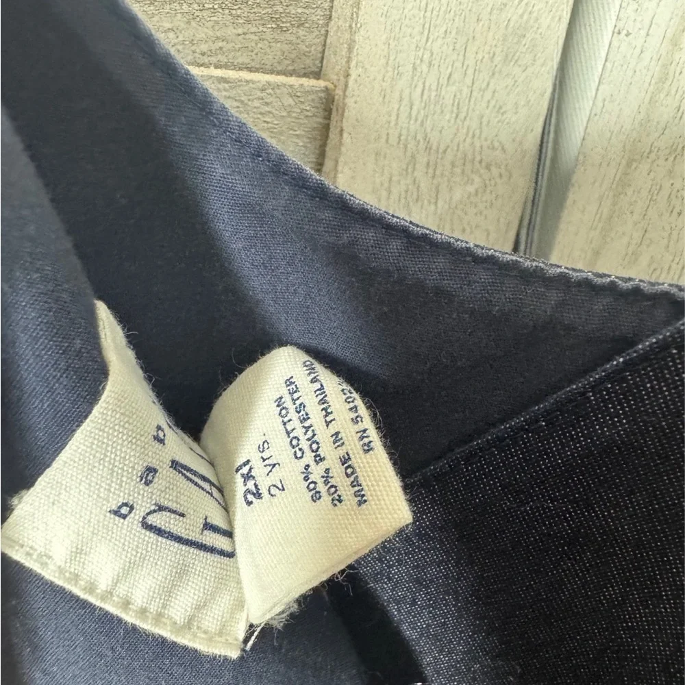 Baby Gap Denim Jumper Dress. Flower detail. Size 2, Great Condition. Chambray
